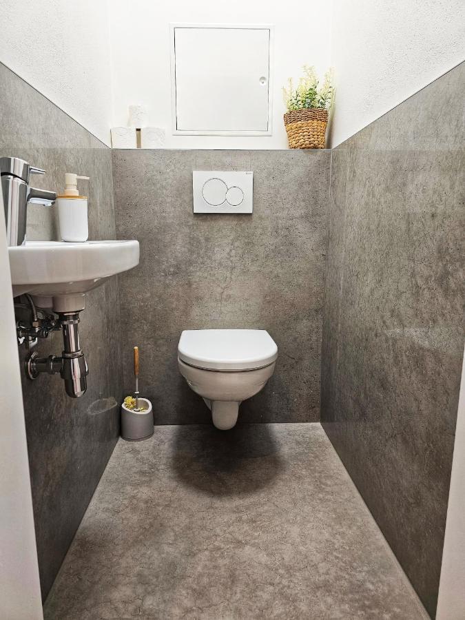 3 Room Apartment 2X Balcony, New Building, 21 Bratislava Exterior photo